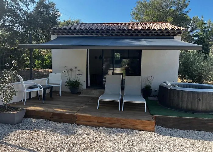 Maisonnette 32M2 Climatise Avec Jacuzzi Au Calme.