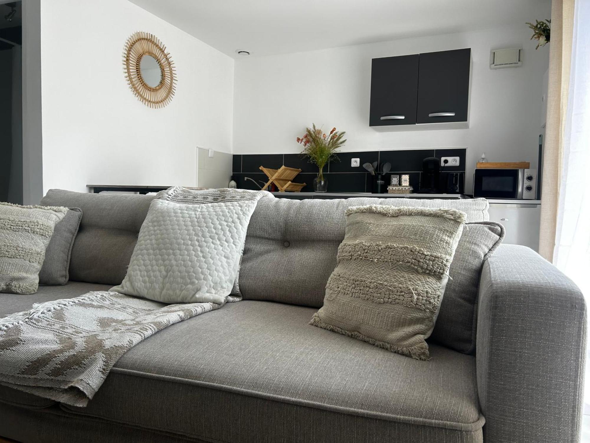 Holiday home Maisonnette 32m2 Climatise Avec Jacuzzi Au Calme.